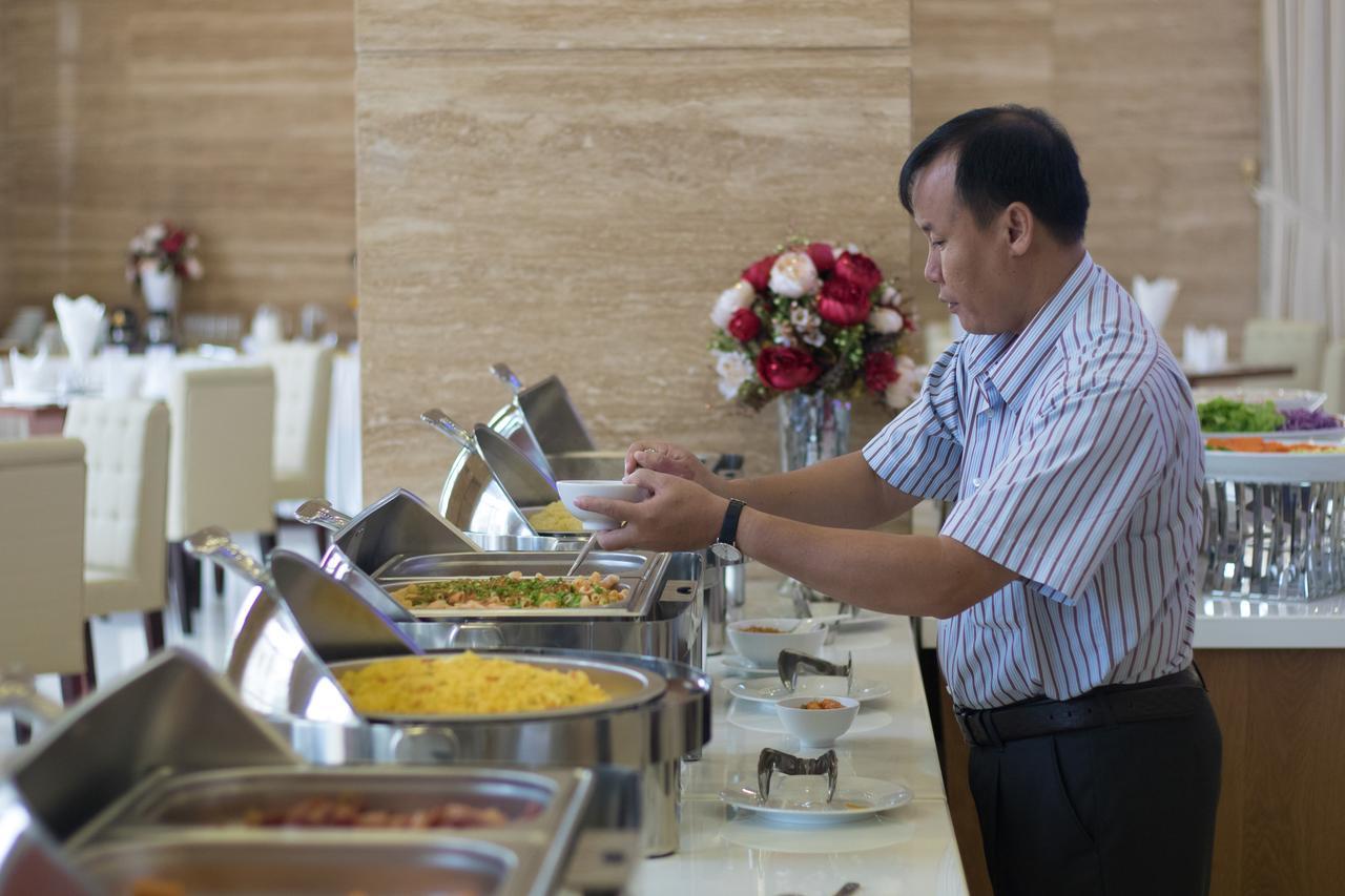 Khanh Linh Hotel Pleiku Kültér fotó